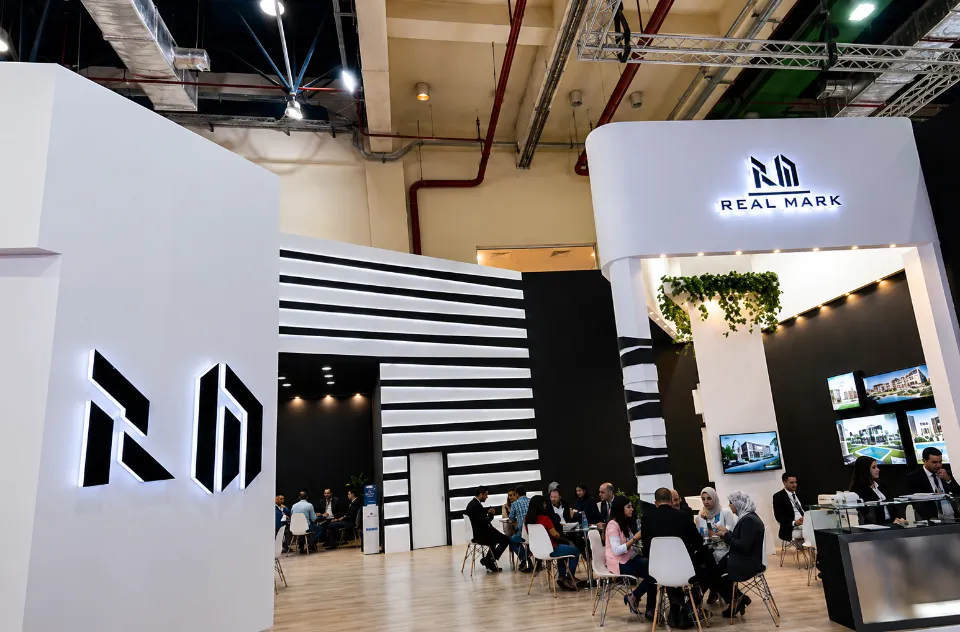 Real Mark black and white striped exhibition stand
